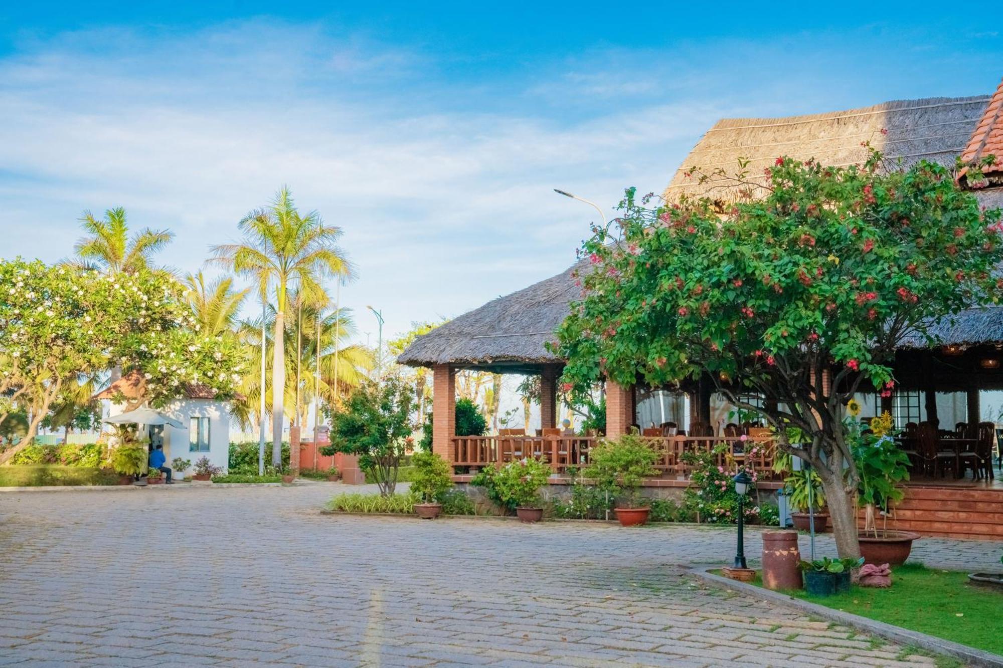Lotus Vung Tau Resort & Spa Bagian luar foto