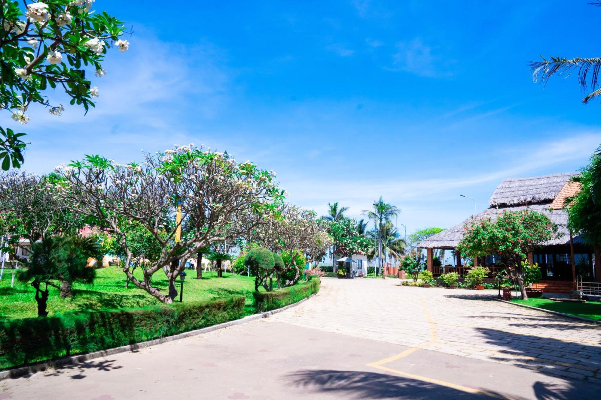 Lotus Vung Tau Resort & Spa Bagian luar foto